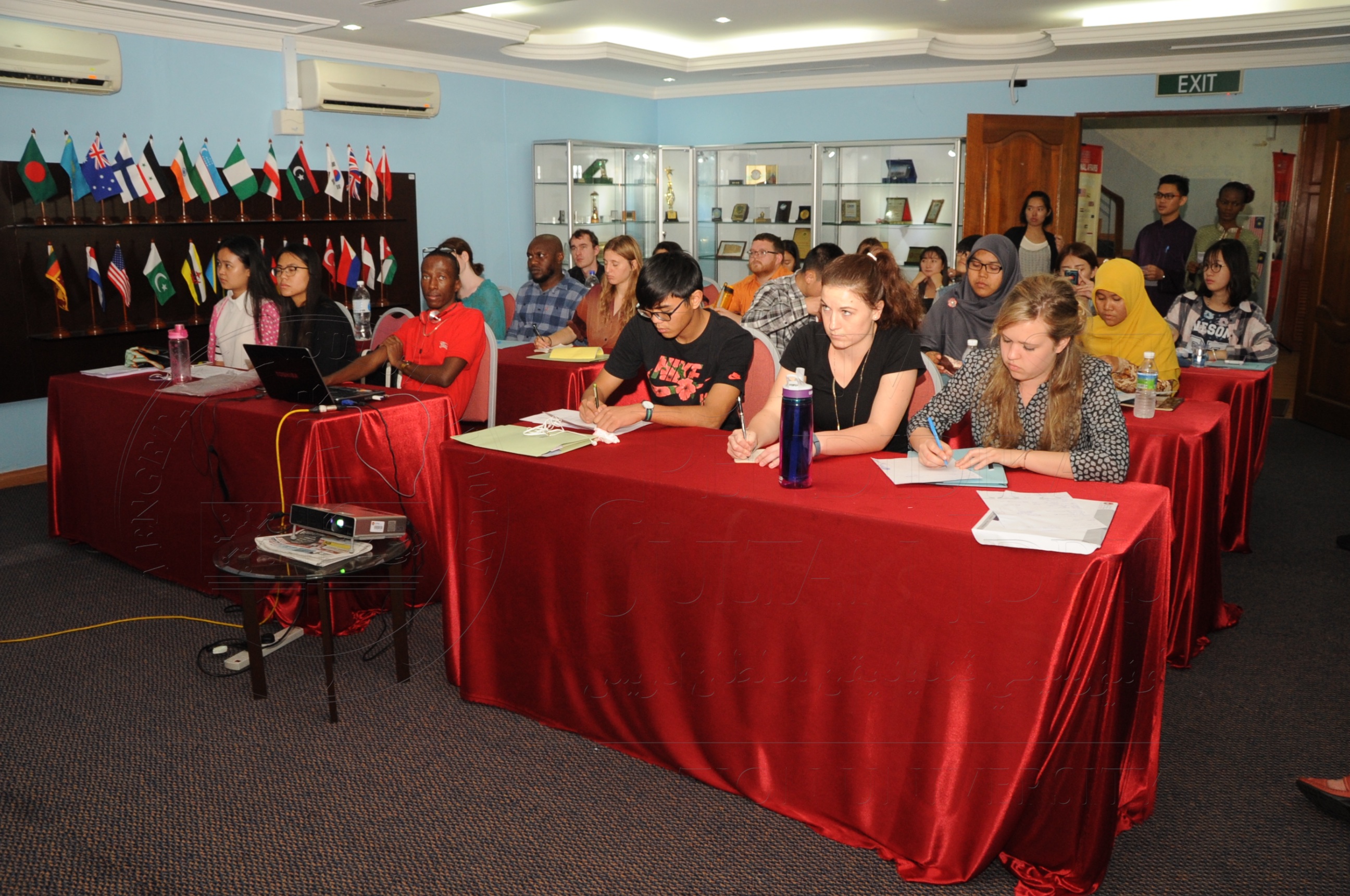 PRO16 17 antarabangsa HAS 0148